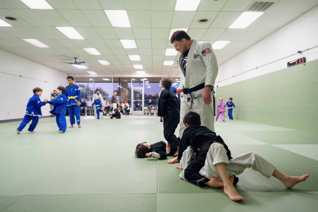 Training Jiu-Jitsu self defense